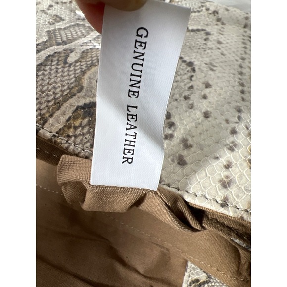 Genuine leather  Shoulder Bag - Picture 9 of 10